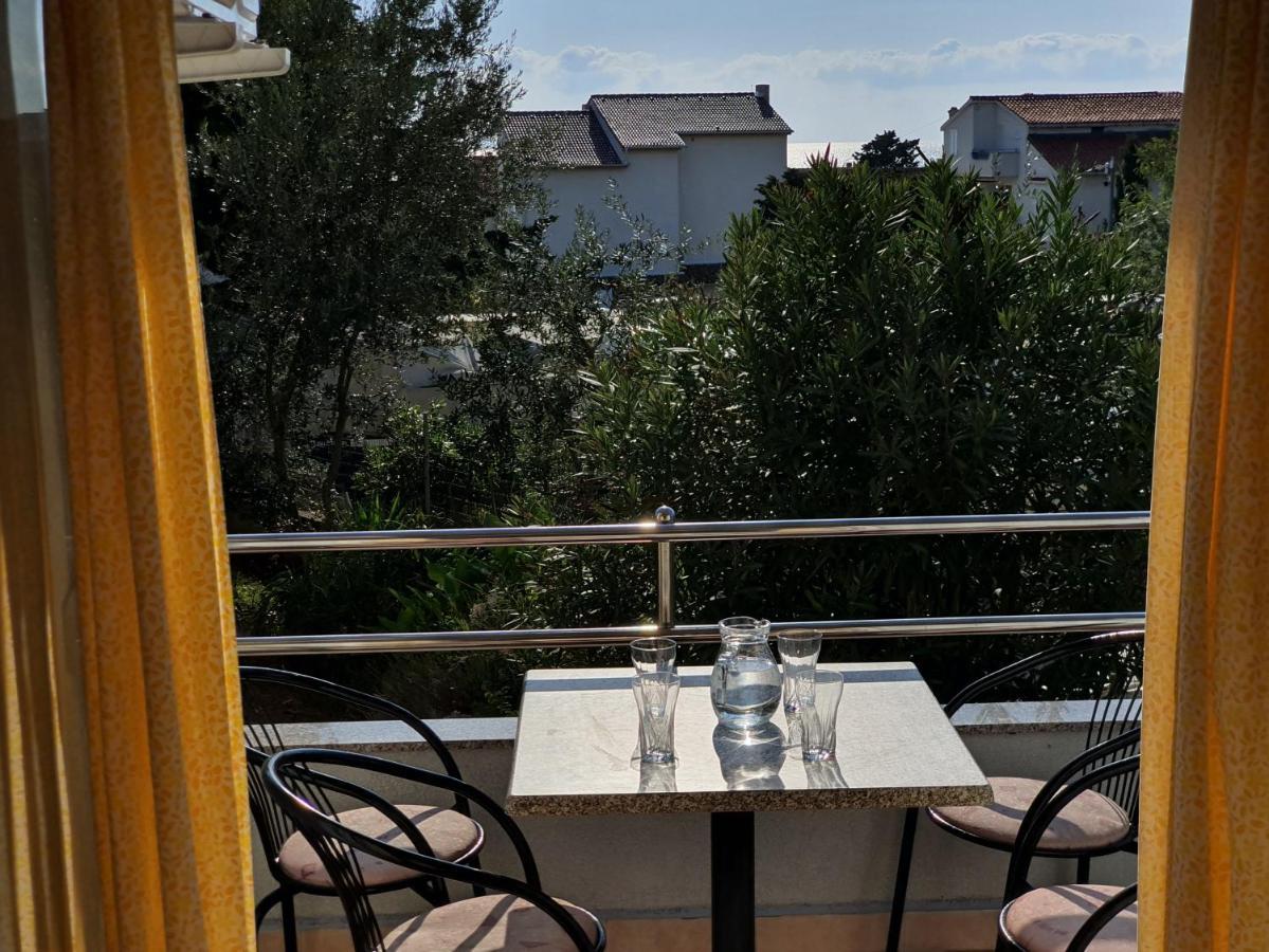 The Nifty Nook Apartments Novaglia Esterno foto