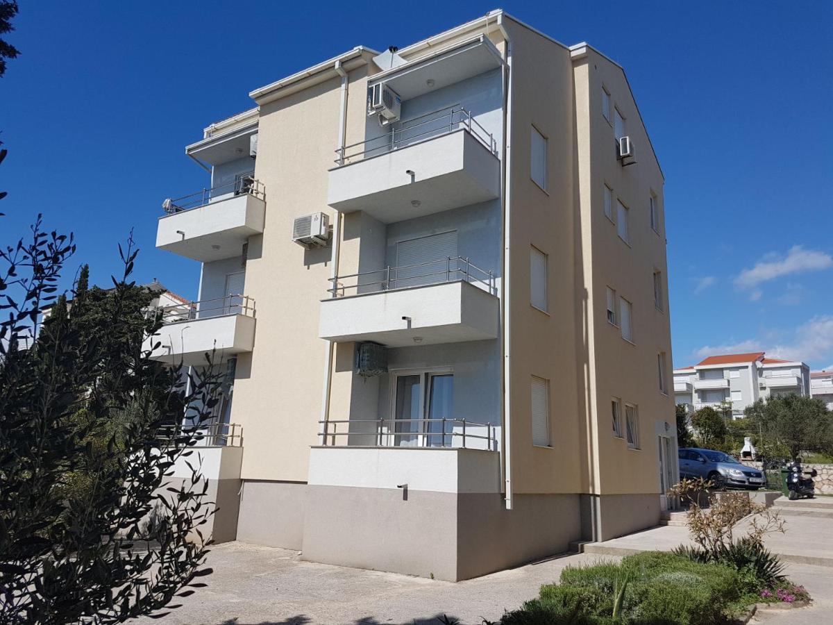 The Nifty Nook Apartments Novaglia Esterno foto